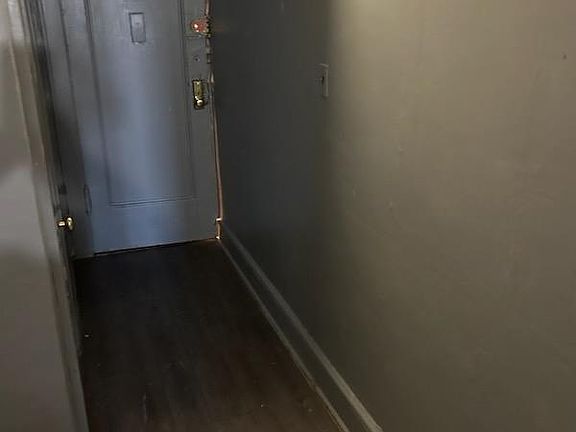 3rd image of 105 S Fulton Ave APT C6