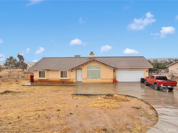 7187 Dalscote St, Hesperia, CA 92345