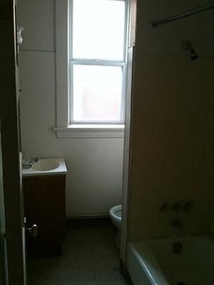 5th image of 4220 S 38th St #A