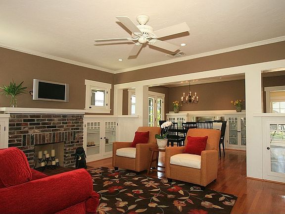 Main hs. living room