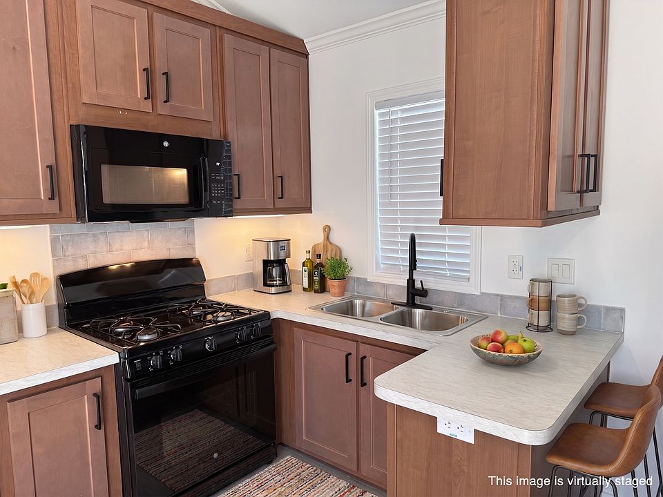 1st image of 1150 Hamilton Ln #28