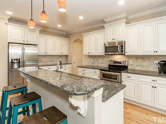 5th image of 196 Plantation Dr