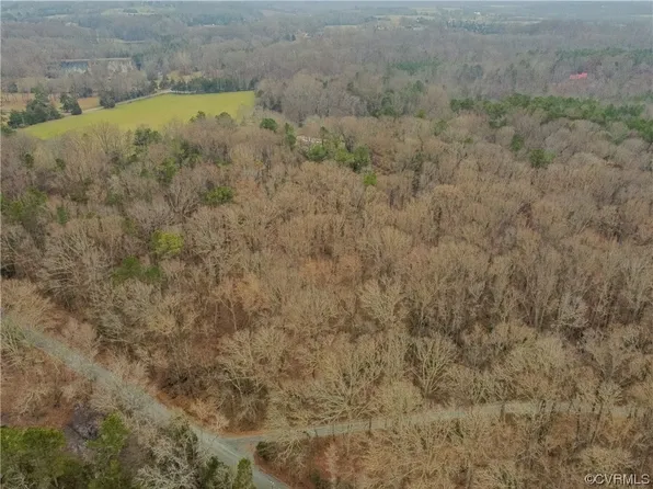 1112 Shallow Well Rd #1, Manakin Sabot, VA 23103