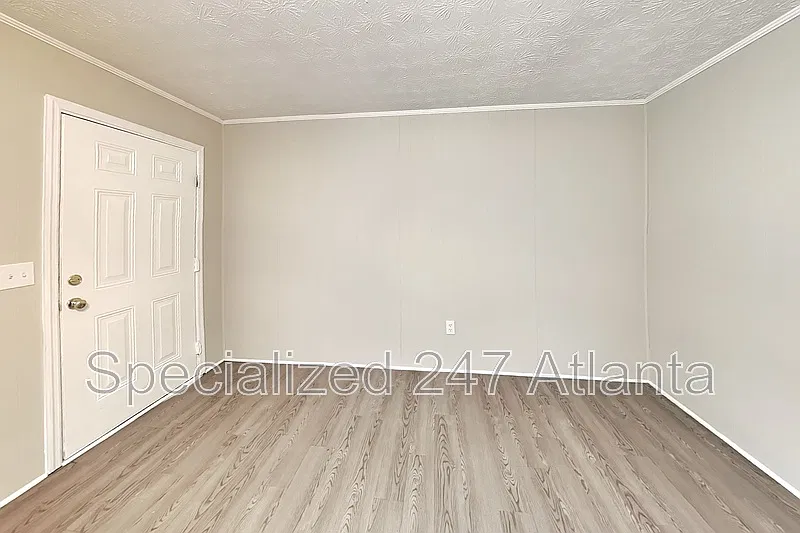 2 bed, 1.0 bath, 967 sqft, $1,145 — Photo 3