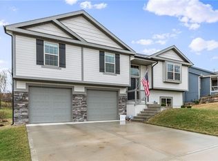 7385 N Everton Ave, Kansas City, MO 64152