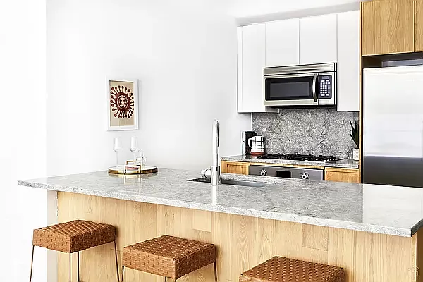 Rented by Remax Edge | media 15