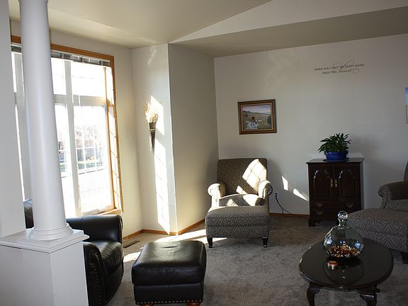 Living Room with high ceiling.