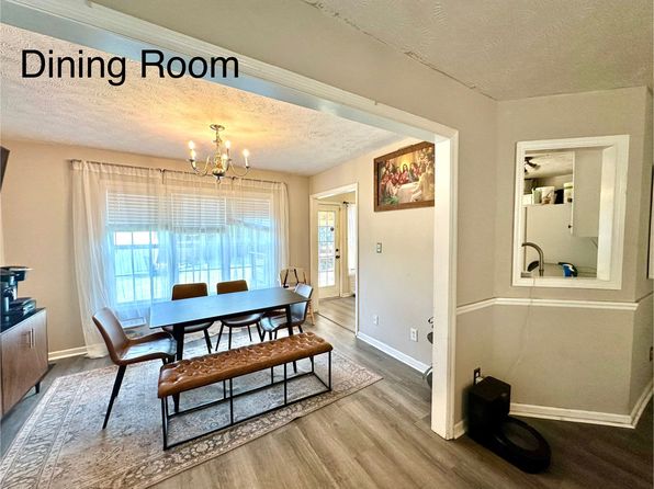 5611 Miranda Dr, Hope Mills, NC 28348
