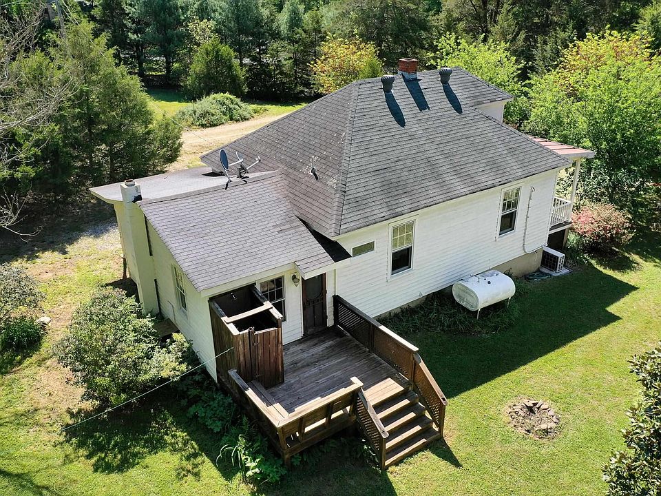 46th image of 1421 Arrington Rd