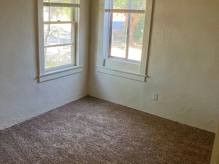 9330 & 9320 Latham Dr — Photo 9