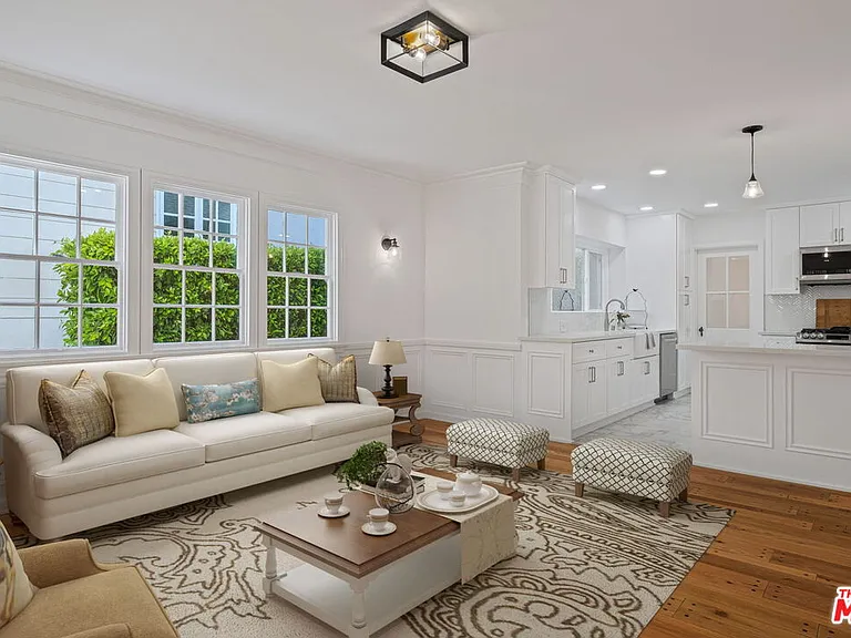 10527 Le Conte Ave — Photo 10