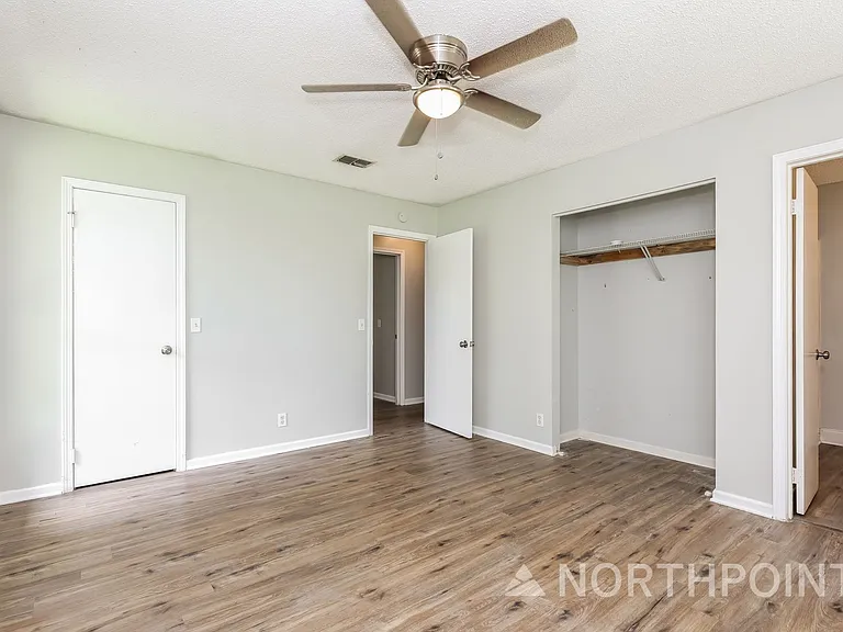 6010 Hillman Dr — Photo 10