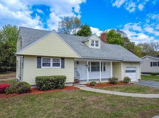 25 Windward Rd, Lowell, MA 01852