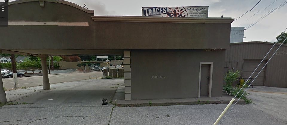 2nd image of 2622 Poplar Ave