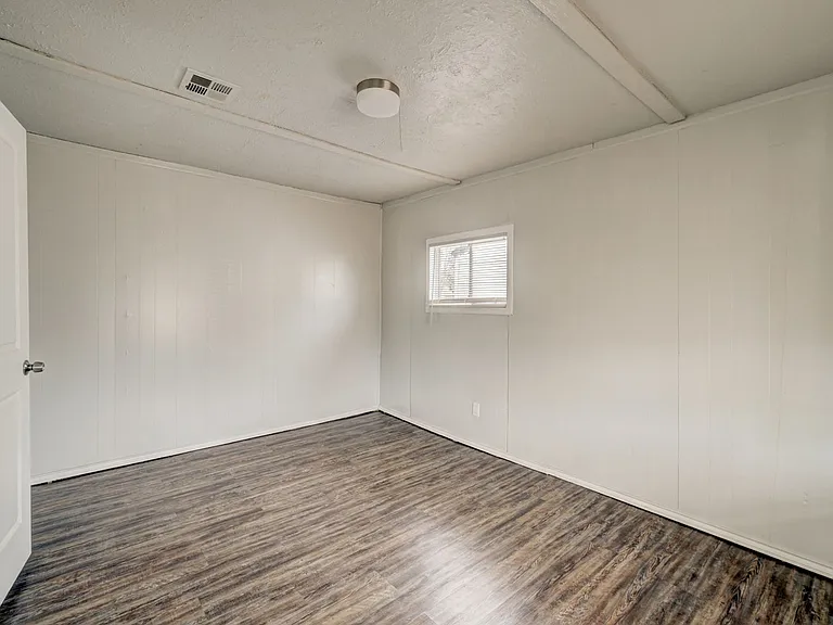 3900 Mallard Dr — Photo 16