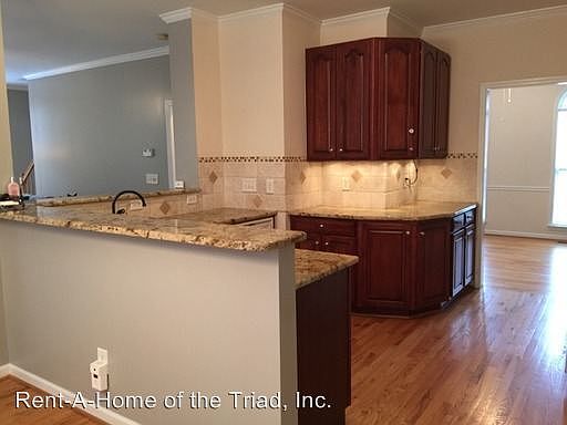 2nd image of 27 Holly Springs Ln
