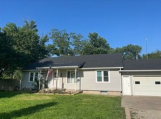 418 Regier St, Elbing, KS 67041