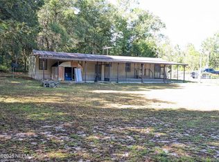 220 Guy Ave, Interlachen, FL 32148