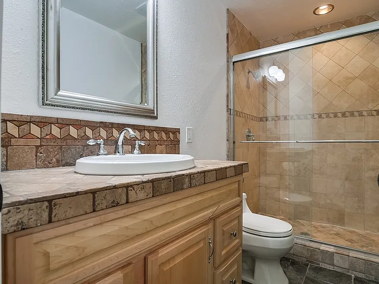 929 Darlene Ct — Photo 42