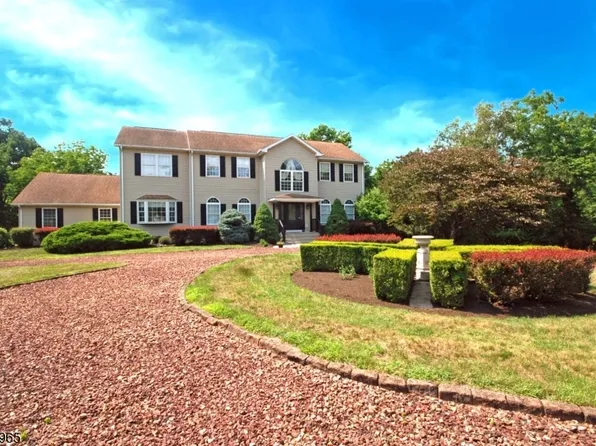 32 Coddington Rd, Readington Twp., NJ 08889