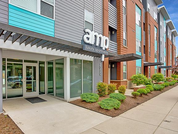 3rd image of 2030 Frankfort Ave #2332460