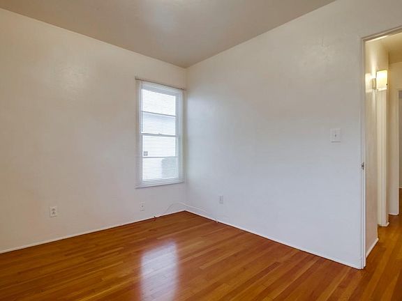 5th image of 4384 Louisiana St