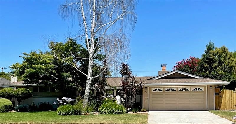 1st image of 1826 Carmelo Dr
