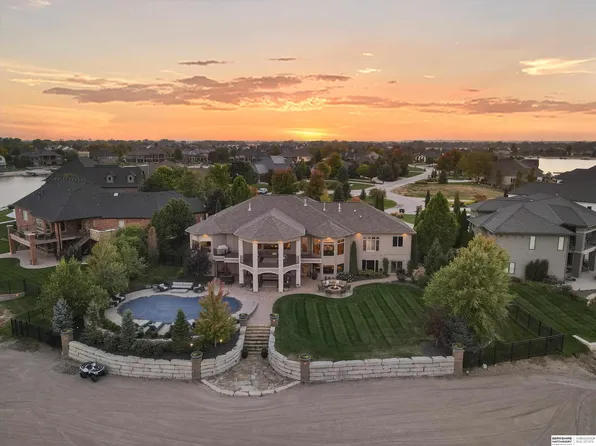 502 S 249th Cir, Waterloo, NE 68069