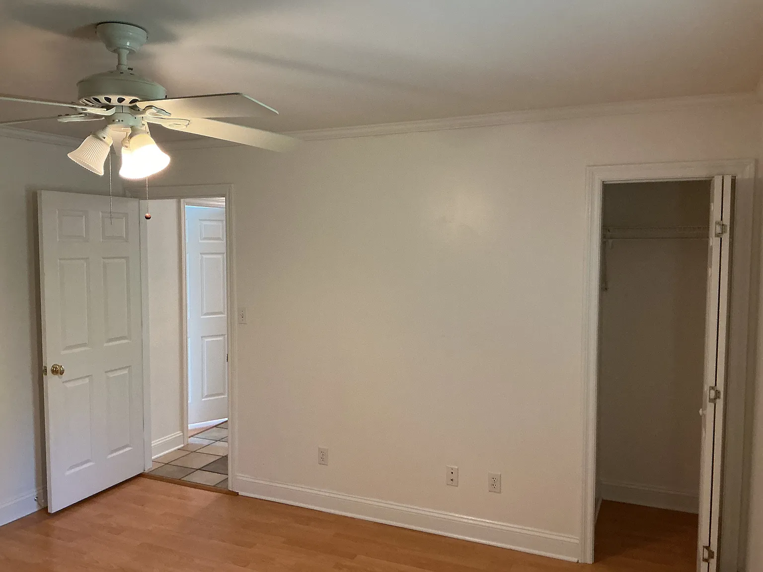 2 bed, 1.5 bath, 1200 sqft, $1,050 — Photo 4