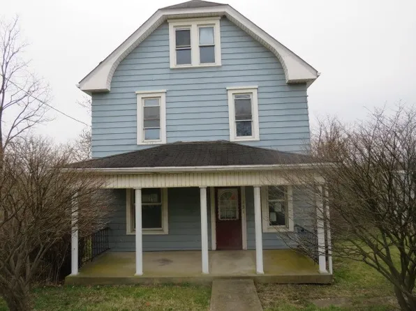 131 Main St, Hickory, PA 15340