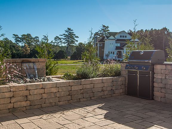 5th image of 24562 Atlantic Dr