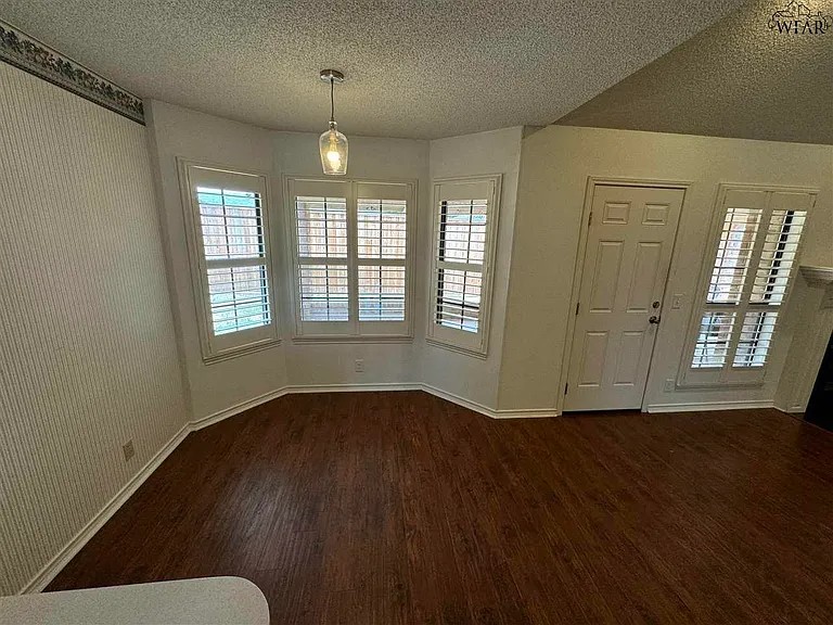 4845 Shenandoah Dr — Photo 8