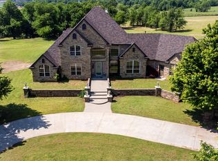 5922 E Silver City Rdg, Tuttle, OK 73089