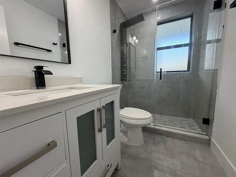 638 SW 21st Ave #1 — Photo 15