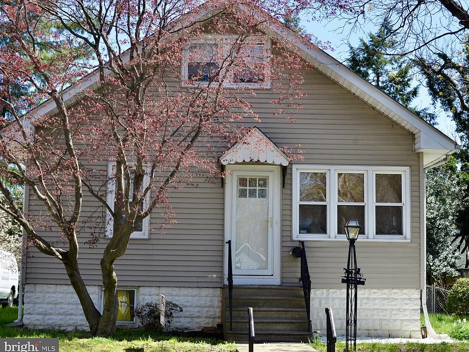 1st image of 220 Linden Ave