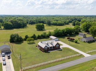 106 Stephenson Rd, Hartselle, AL 35640