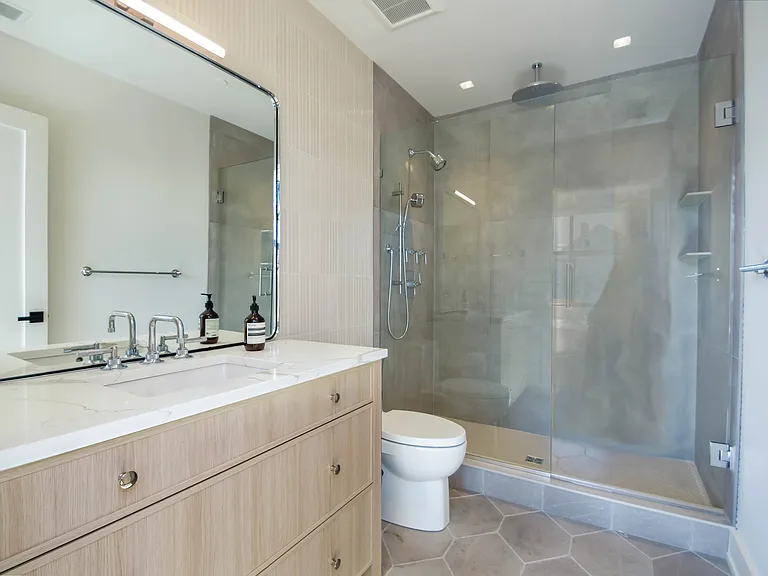 116 Sherman St — Photo 41