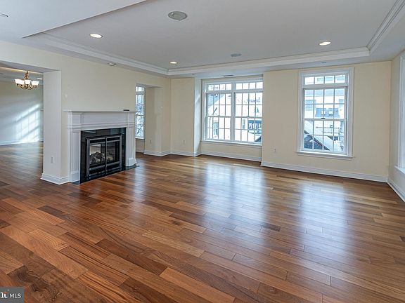 5th image of 722 Avery Ln