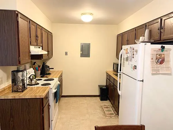 906 Barland St #4 — Photo 3