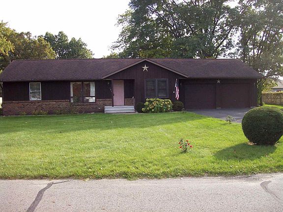 4th image of 302 Airway Dr