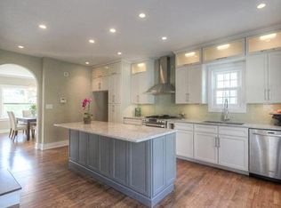 5929 Brookside Blvd, Kansas City, MO 64113
