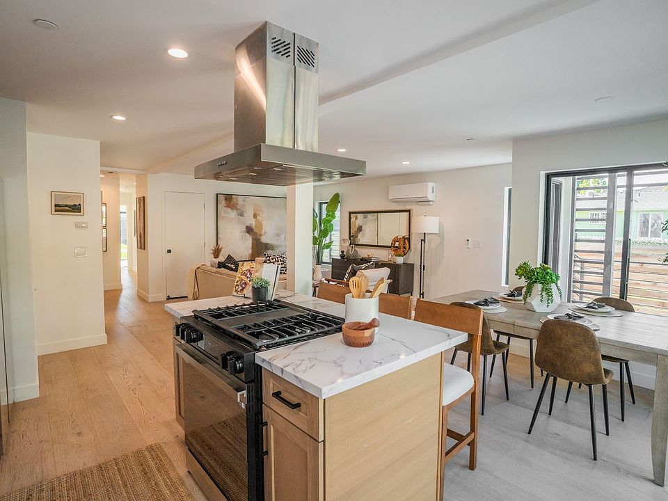 1st image of 528-530 Westminster Ave #528