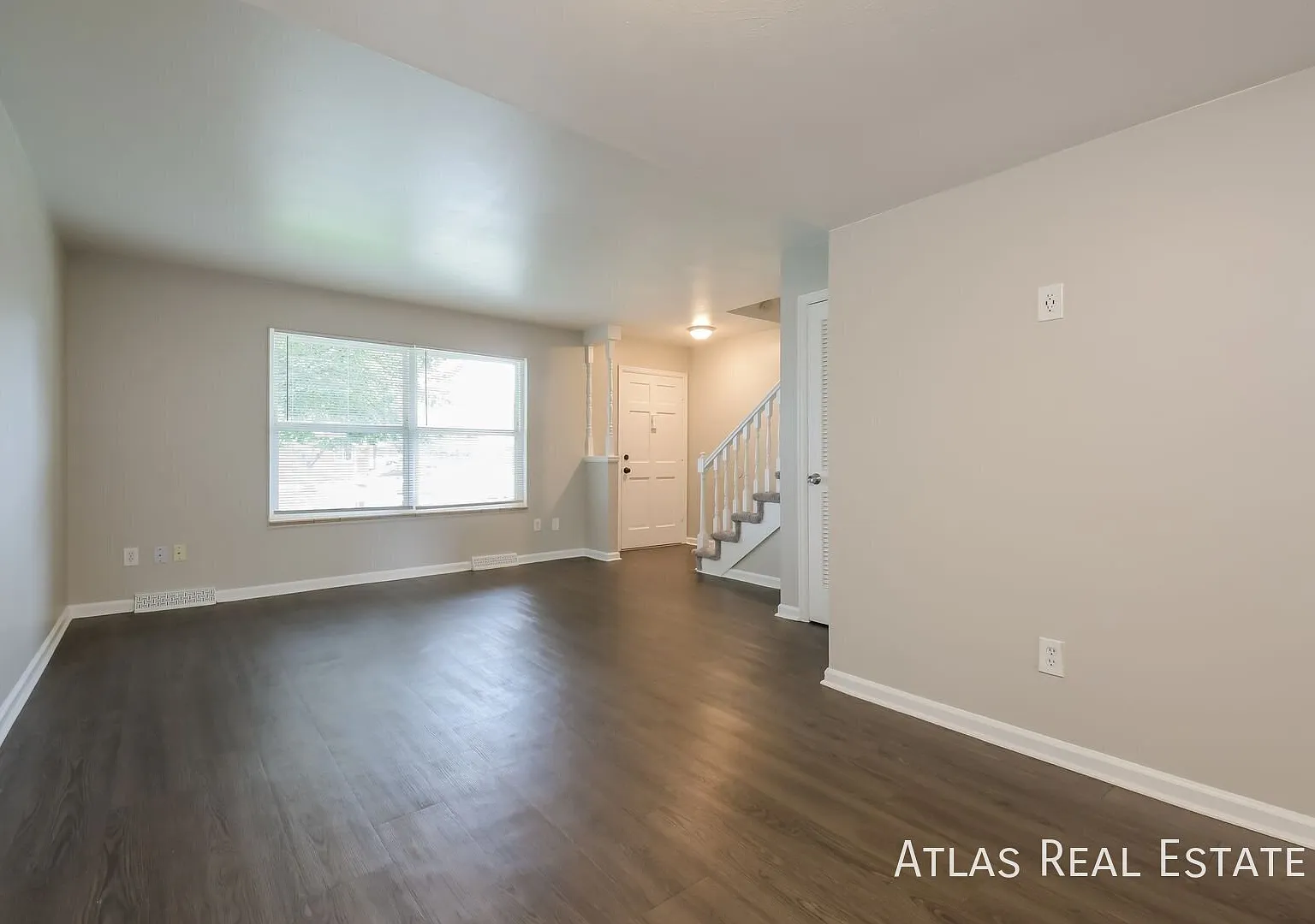 2 bed, 1.5 bath, 1810 sqft, $2,605 — Photo 2