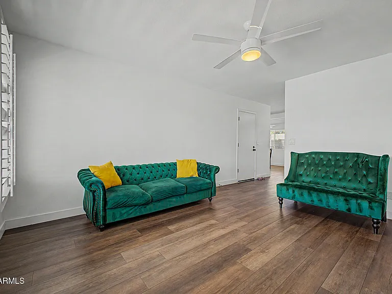 3524 E Angela Dr — Photo 4