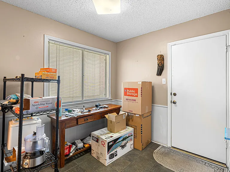 8301 Greenslope Dr — Photo 9