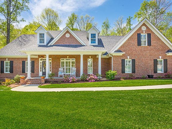 405 Anatole Ln. HD-8