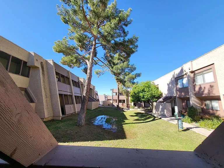 1320 S McKemy St — Photo 17