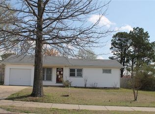 1511 N Hico St, Siloam Springs, AR 72761