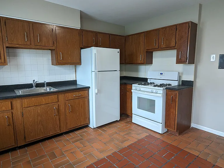 302 W Vine St #5 — Photo 2