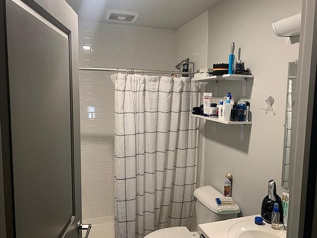 1st image of 415 S Clinton St #405